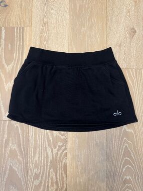 ALO Accolade Size Medium skort.